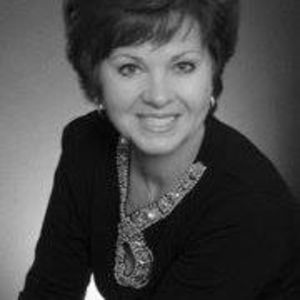 Meet your Posher, Cynthia